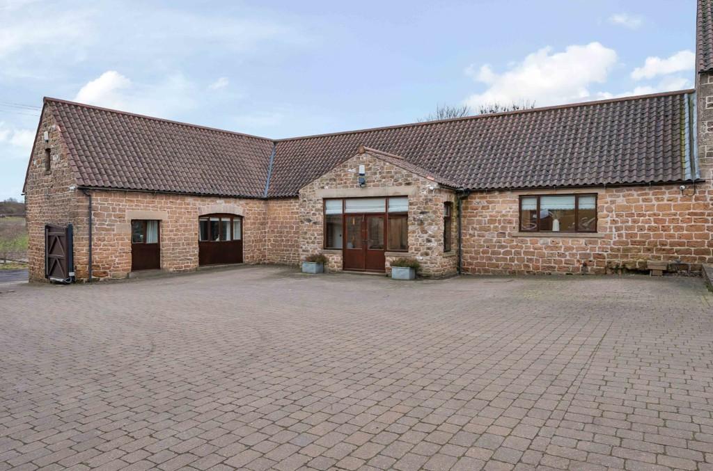 Lindleys Lane, KirkbyinAshfield, Nottingham 4 bed barn conversion for
