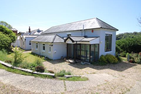 4 bedroom semi-detached house to rent, Lowtherville Road, Ventnor