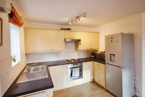 2 bedroom apartment to rent, Bosworth Court, Bath Road