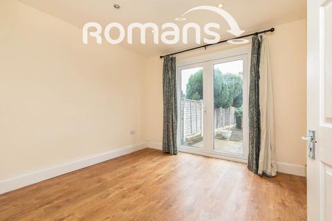 3 bedroom end of terrace house to rent, Stanley Avenue, Filton