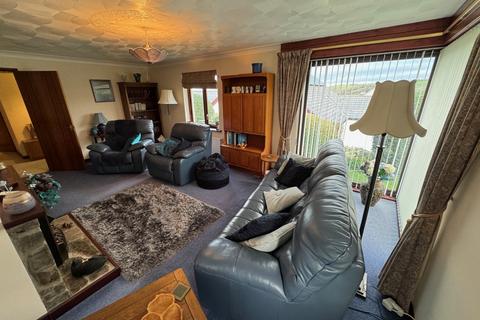 16 Rhiwgoch, Aberaeron, SA46 0HR