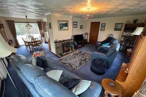 16 Rhiwgoch, Aberaeron, SA46 0HR