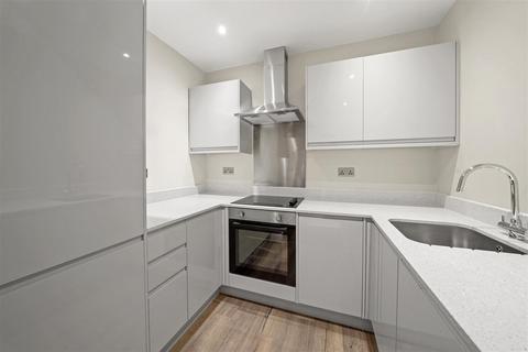 2 bedroom apartment to rent - Bear Road, Feltham TW13