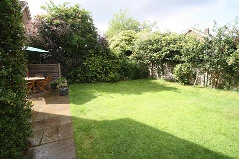 20 Arlington Crescent, Wilmslow, SK9 6BJ