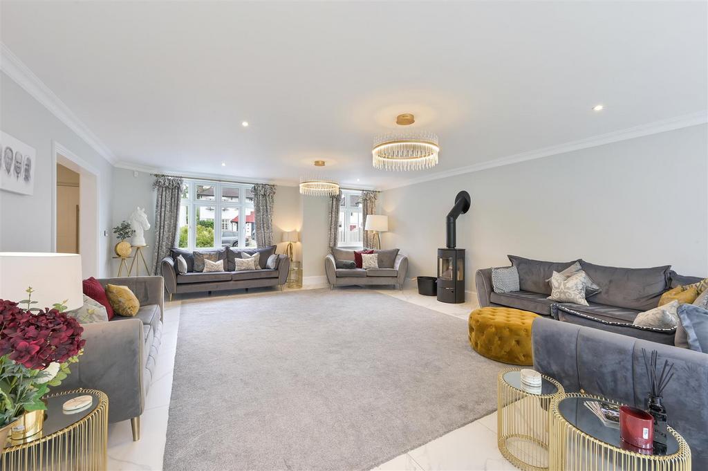 Banstead Road South, Sutton 4 bed detached house for sale £1,300,000