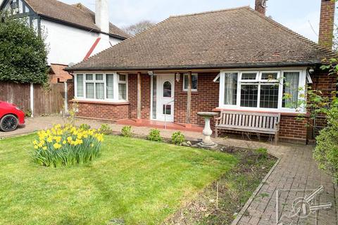 2 bedroom bungalow for sale, Lennox Road, Gravesend