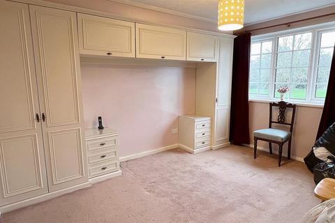 14 Vaughan Close, Sutton Coldfield, B74 4XR