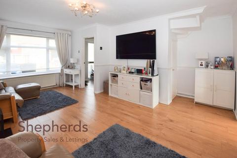 9 Rainer Close, Cheshunt, Waltham Cross, EN8 9QJ