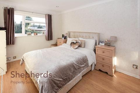 9 Rainer Close, Cheshunt, Waltham Cross, EN8 9QJ