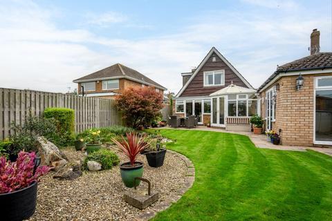 3 bedroom detached house for sale, Southfield Close, Rufforth, YORK