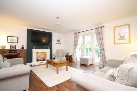 4 bedroom terraced house for sale, Low Close, Felton, Morpeth