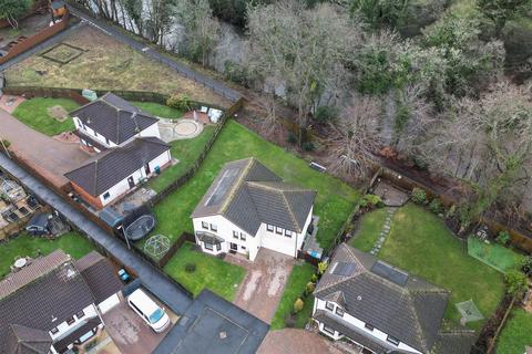 15 Almond Crescent, Huntingtowerfield, Perth, PH1 3FB