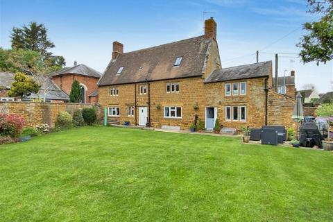 5 bedroom cottage for sale, High Street, Harpole, Northamptonshire NN7