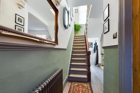 56 Park Crescent, North Shields, NE30 2HL