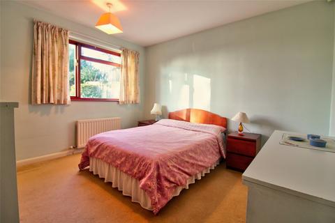 10 Church Close, Middleton St George, Darlington, DL2 1DT