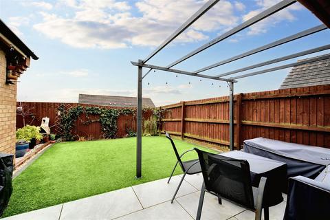 82 Ashington Drive, Arnold, Nottingham, NG5 8UA