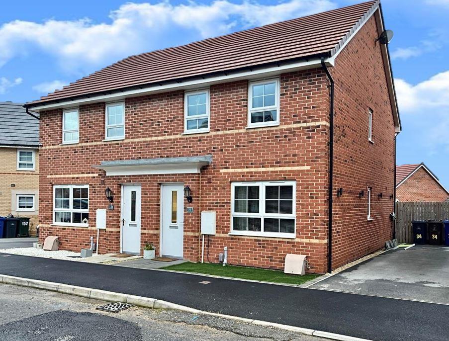 Ring Farm Crescent, Cudworth, Barnsley 3 bed semidetached house for