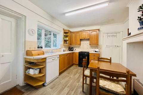 Stony Ridge Cliff Road, Hythe, CT21 5XW