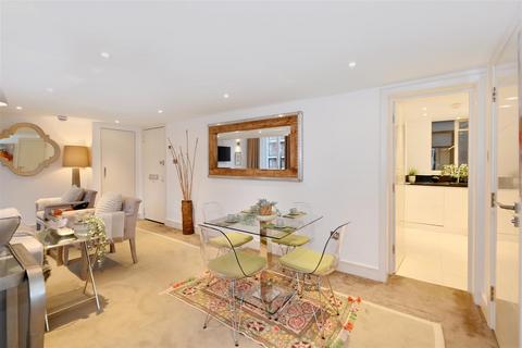 1 bedroom apartment for sale, Ennismore Gardens, Knightsbridge SW7
