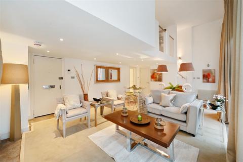 1 bedroom apartment for sale, Ennismore Gardens, Knightsbridge SW7