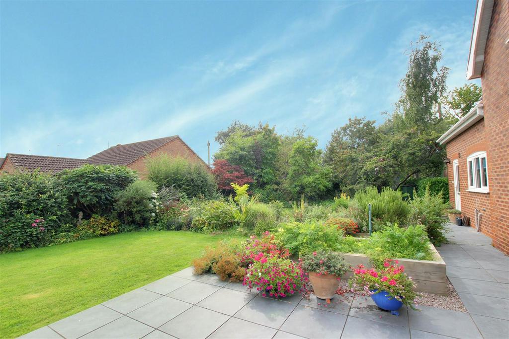 High Holme Road, Louth LN11 4 bed detached house for sale £450,000