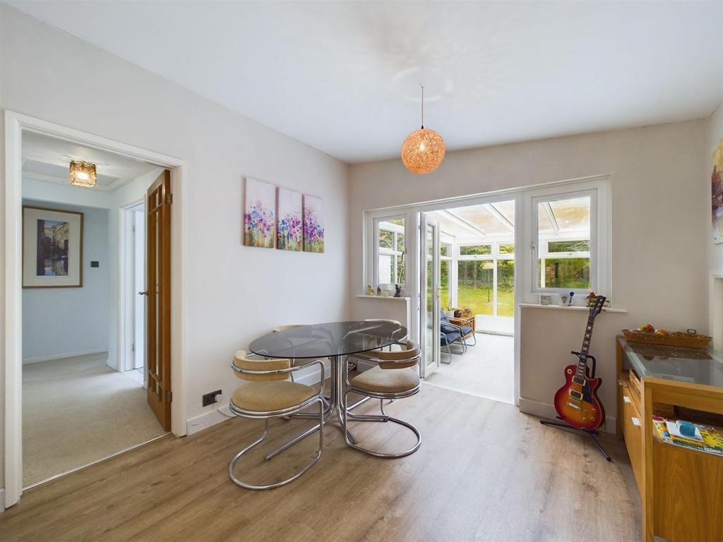 CAM01381 G0-PR0034-STILL025.jpg