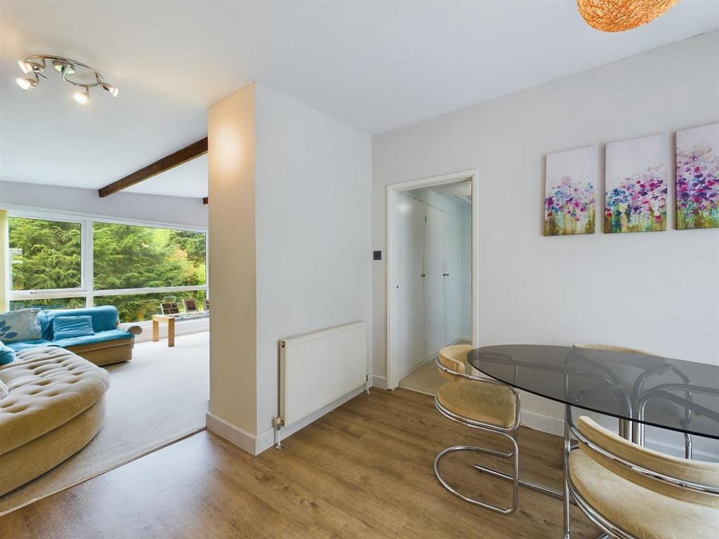 CAM01381 G0-PR0034-STILL028.jpg