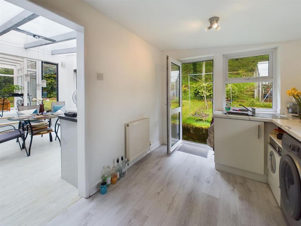 CAM01381 G0-PR0034-STILL030.jpg