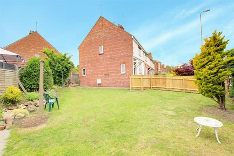 3 bedroom end of terrace house for sale, Newmarket, Louth LN11