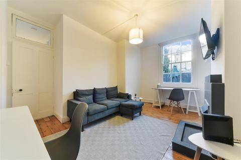 2 bedroom maisonette to rent - SHORT LET | ALL BILLS INCLUDED | Matthews Street, Battersea, SW18