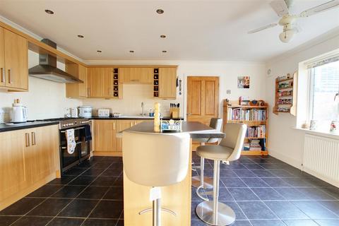 4 bedroom detached house for sale - Churchill Road, Louth LN11
