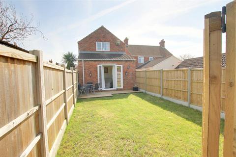 4 bedroom detached house for sale, Main Road, Saltfleetby LN11