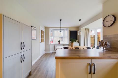 32 Derwent Road, Pickering, YO18 7UB