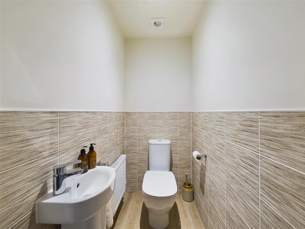 Guest cloakroom