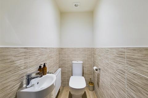 32 Derwent Road, Pickering, YO18 7UB