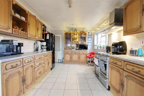 3 bedroom detached bungalow for sale - Willerton Road, North Somercotes LN11