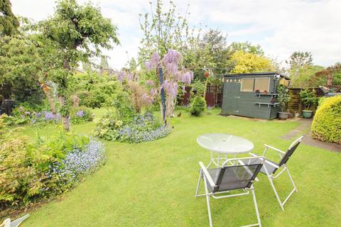 2 bedroom detached bungalow for sale, Lyndon Way, Louth LN11