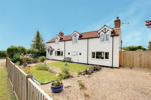 3 bedroom detached house for sale - Authorpe Road, South Reston LN11