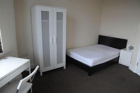 3 bedroom private hall to rent, Borough Road, Middlesbrough, TS1 2ET