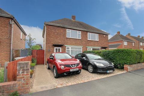 2 bedroom semi-detached house for sale, Broadley Crescent, Louth LN11