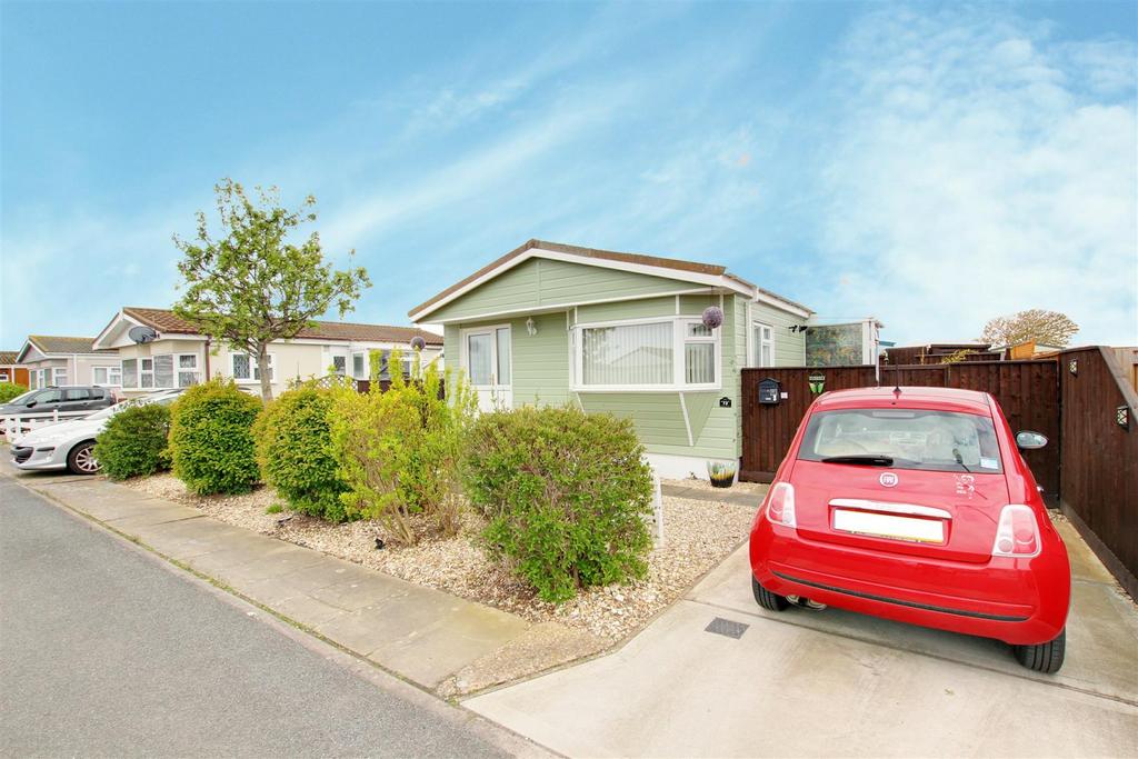 Seaholme Road, Mablethorpe LN12 2 bed park home for sale £115,000