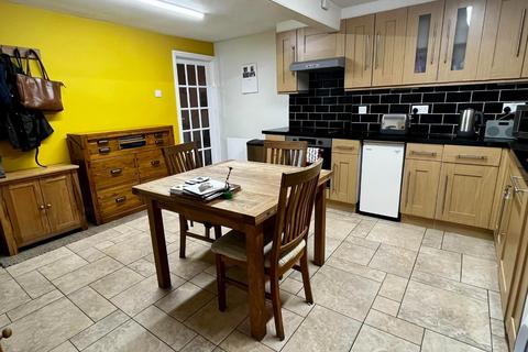 3 bedroom cottage for sale, Main Road, Whatstandwell DE4