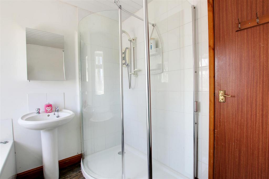 En suite bathroom