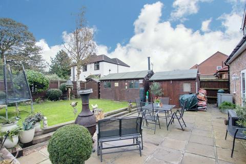 5 bedroom detached bungalow for sale, Churchill Road, North Somercotes LN11