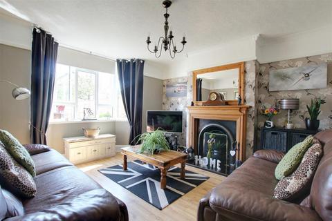 3 bedroom semi-detached house for sale, High Holme Road, Louth LN11