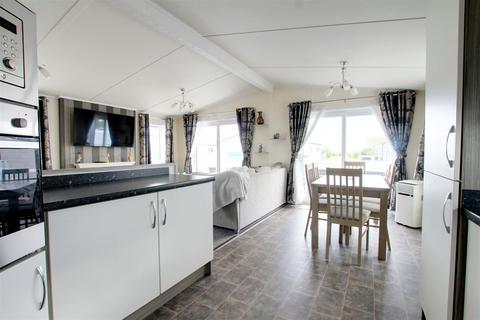 3 bedroom chalet for sale, Alford Road, Mablethorpe LN12