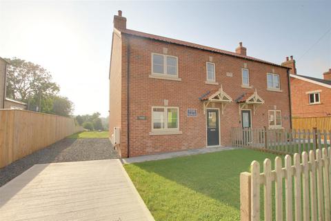 3 bedroom semi-detached house for sale, Main Road, Skendleby PE23