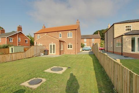 3 bedroom semi-detached house for sale, Main Road, Skendleby PE23