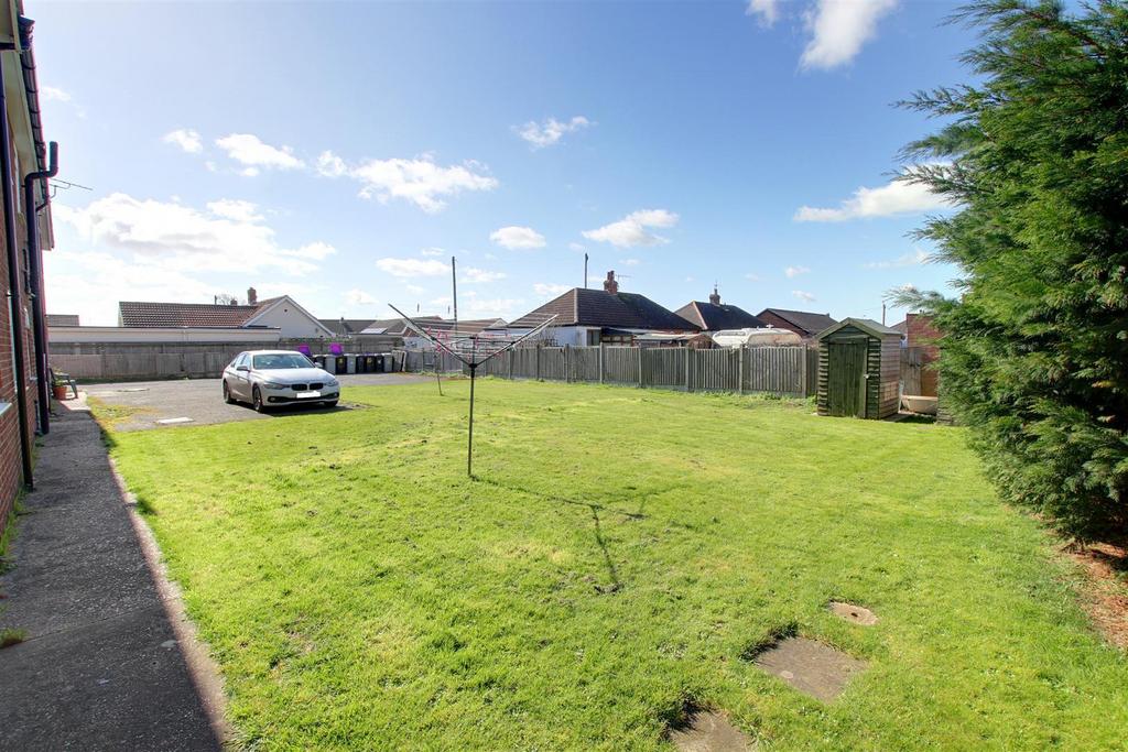 Street, Mablethorpe LN12 2 bed flat for sale £90,000