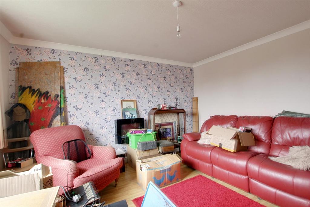 Street, Mablethorpe LN12 2 bed flat for sale £90,000